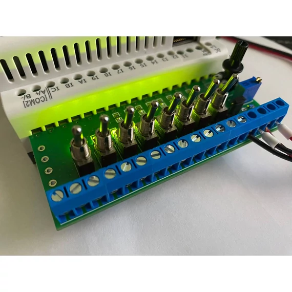 Rievtech I/O teszter sorkapocs kivezetéssel
